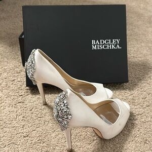 Badgley Mischka Kiara White Satin Heels 9.5